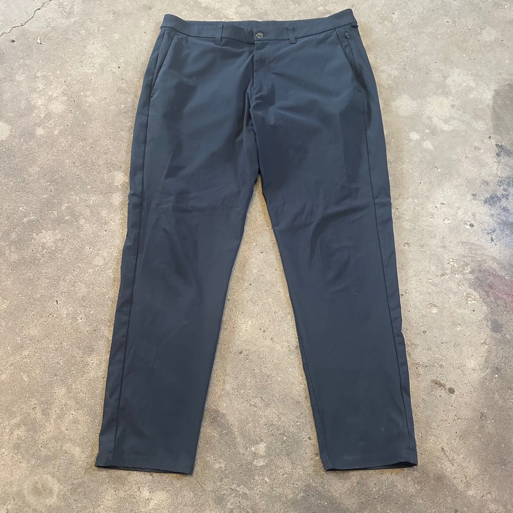 Lululemon Commission Pant Men 38x32 Black Slim Fit Warpstreme Chino LM5AF2S